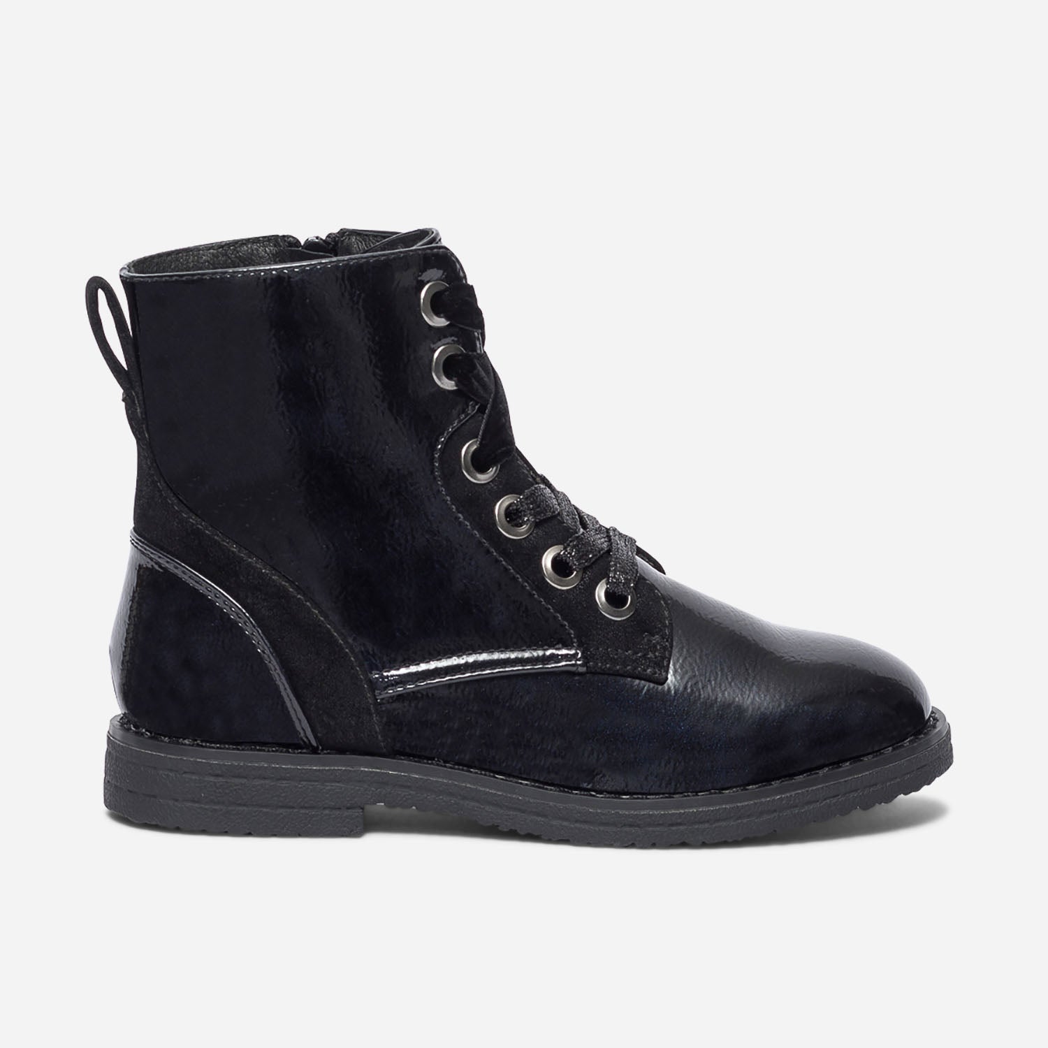 Bottine noire vernie lacets
