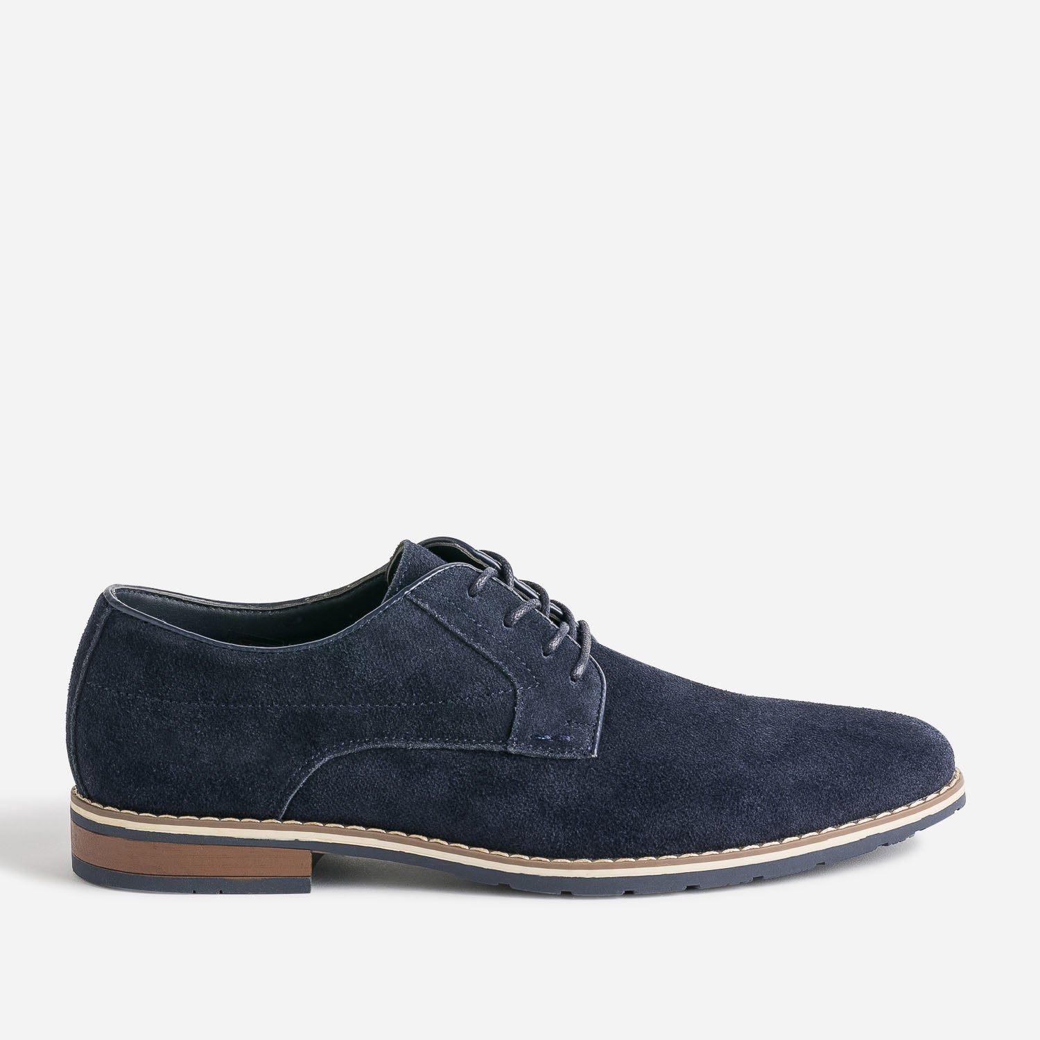 Chaussure velours sales