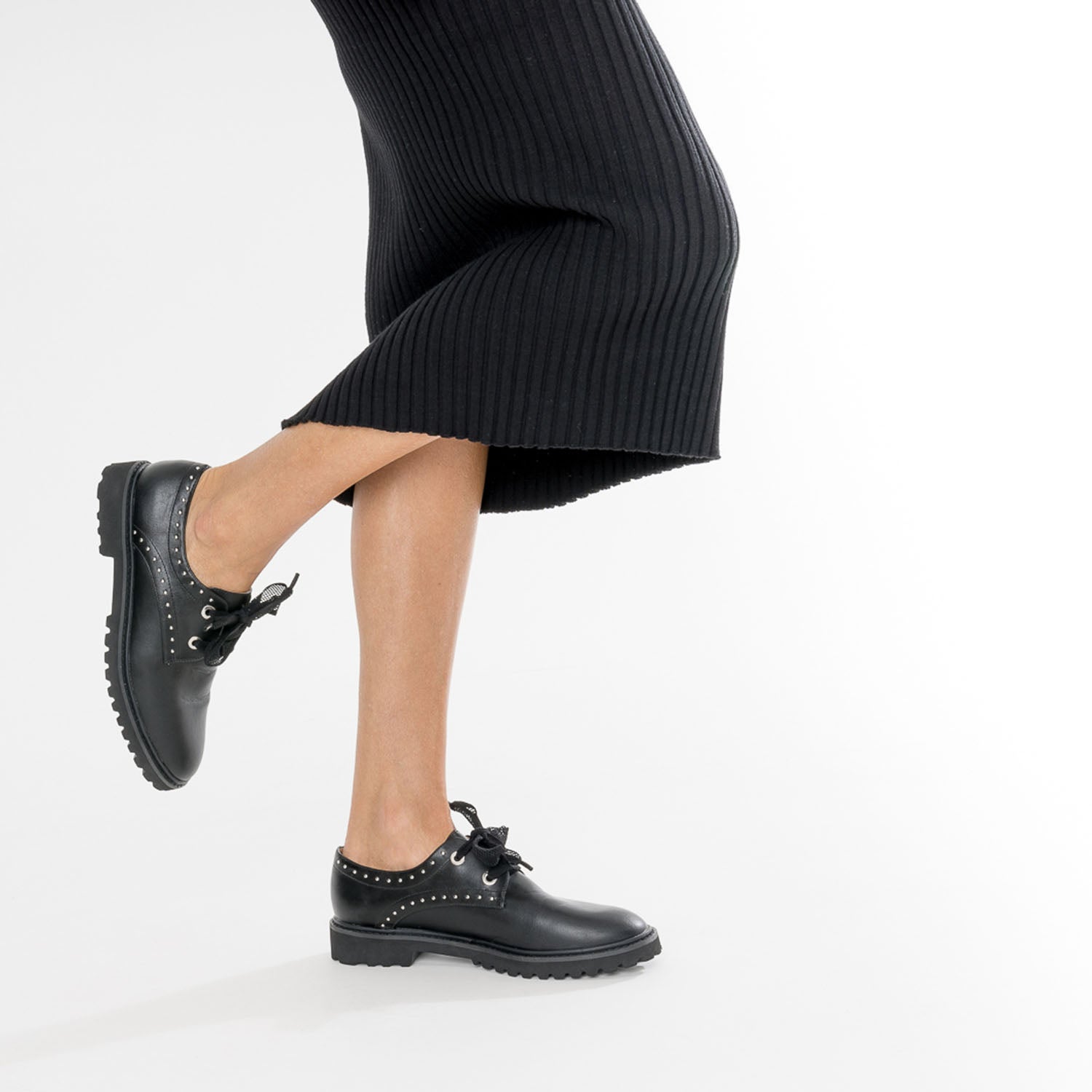 Derby TEXTO noir cloute Derbies Femme ERAM