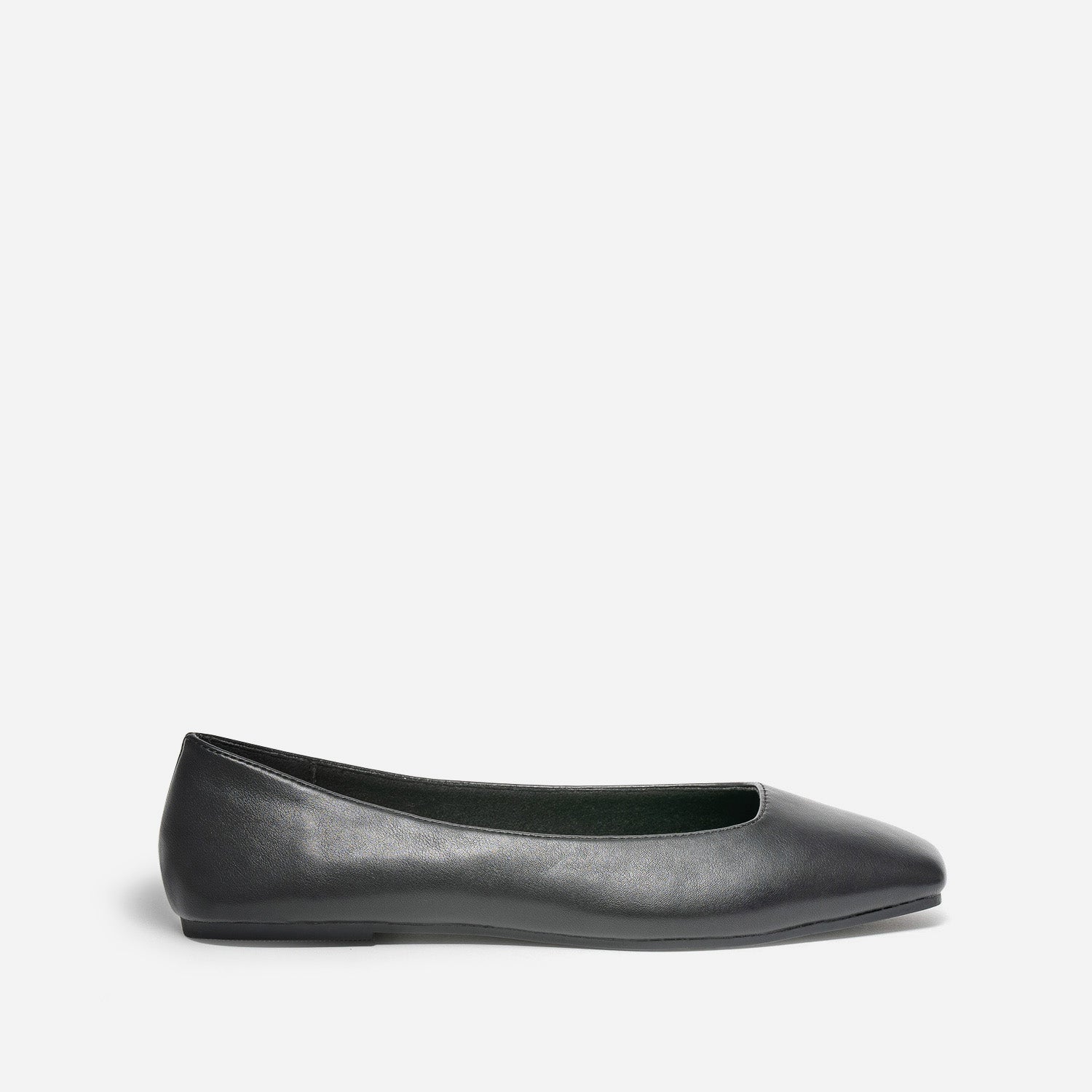 Ballerine noire bout carr