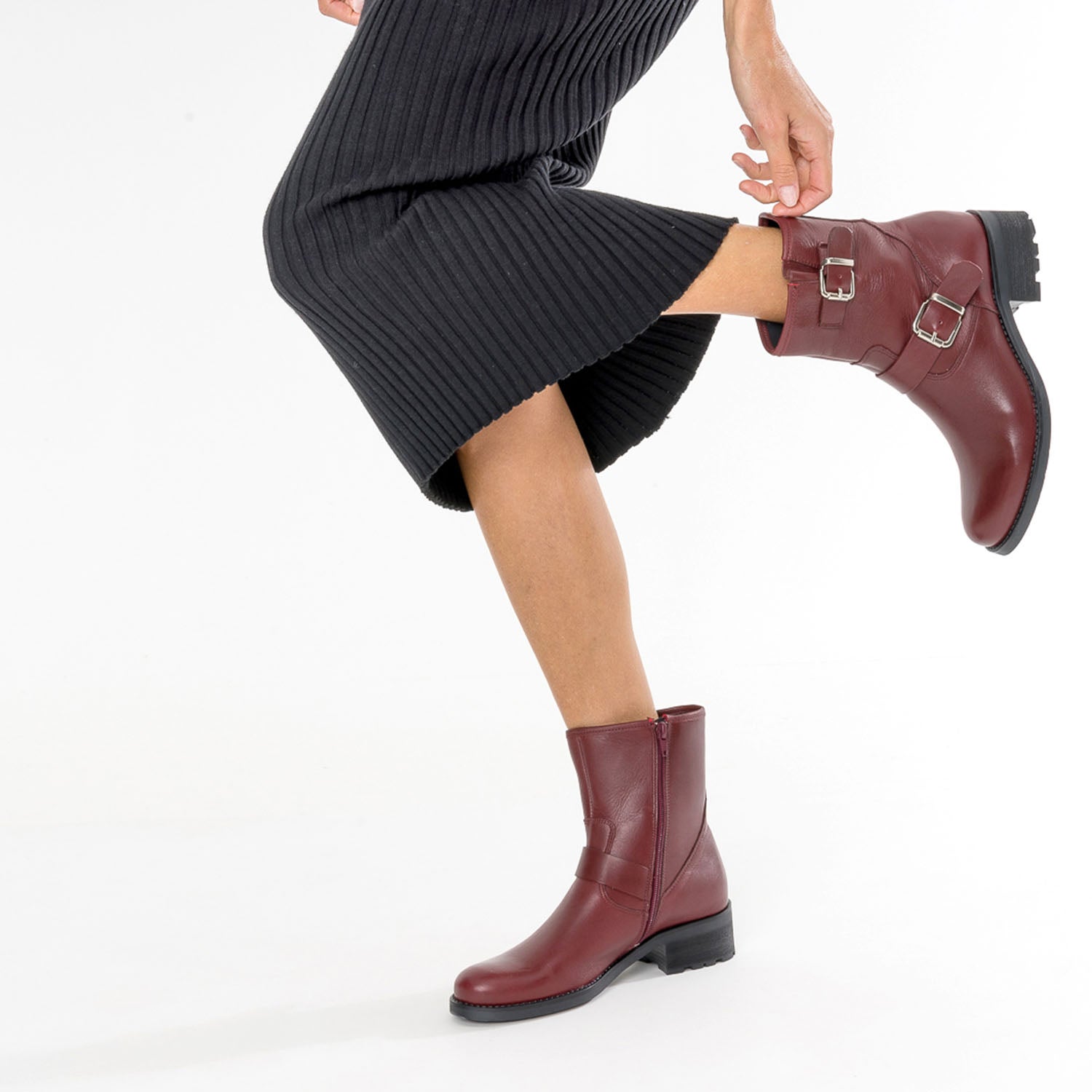 Boots TEXTO rouge fonce en cuir esprit motard Boots bottines Femme ERAM