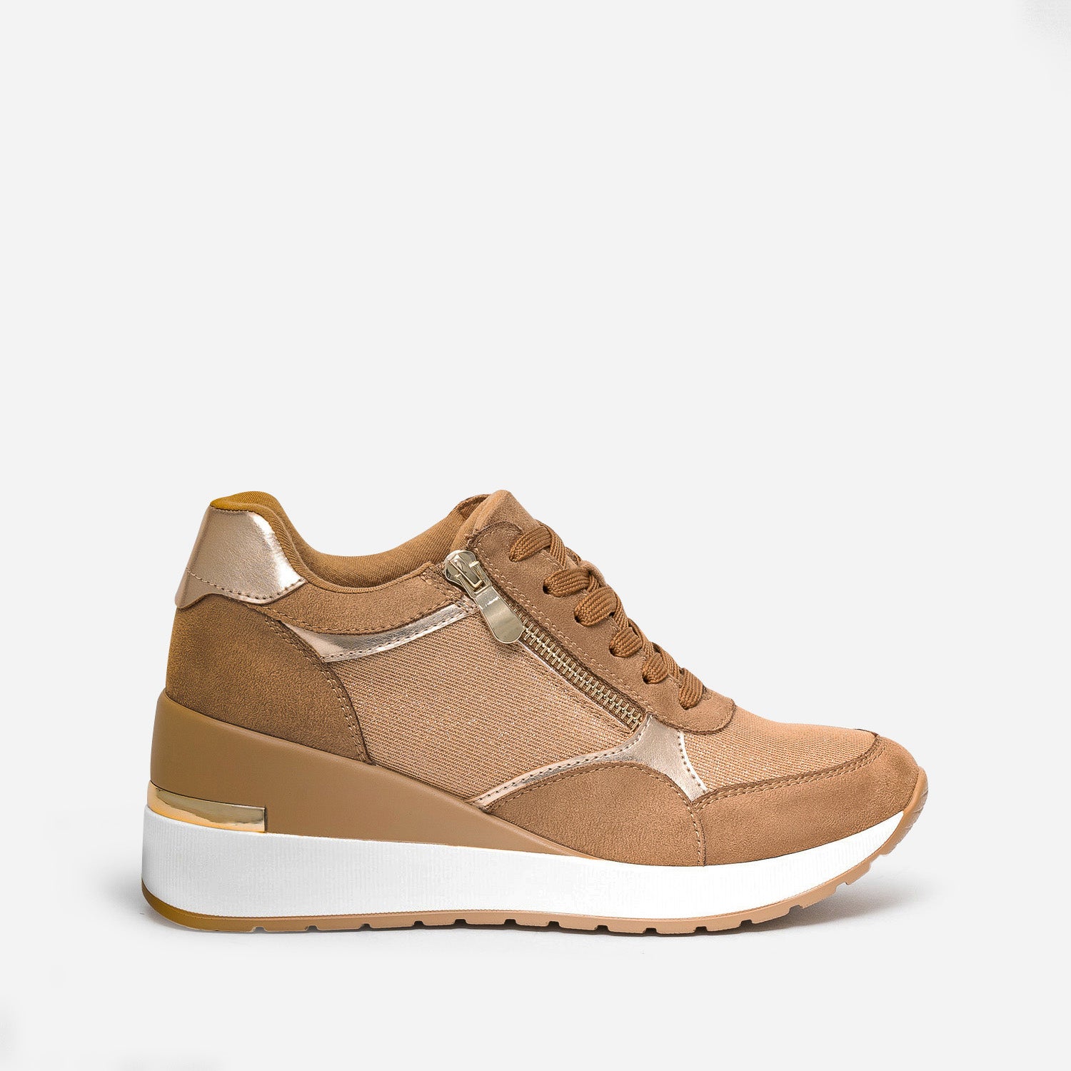 Tennis compens e camel d tails dor s