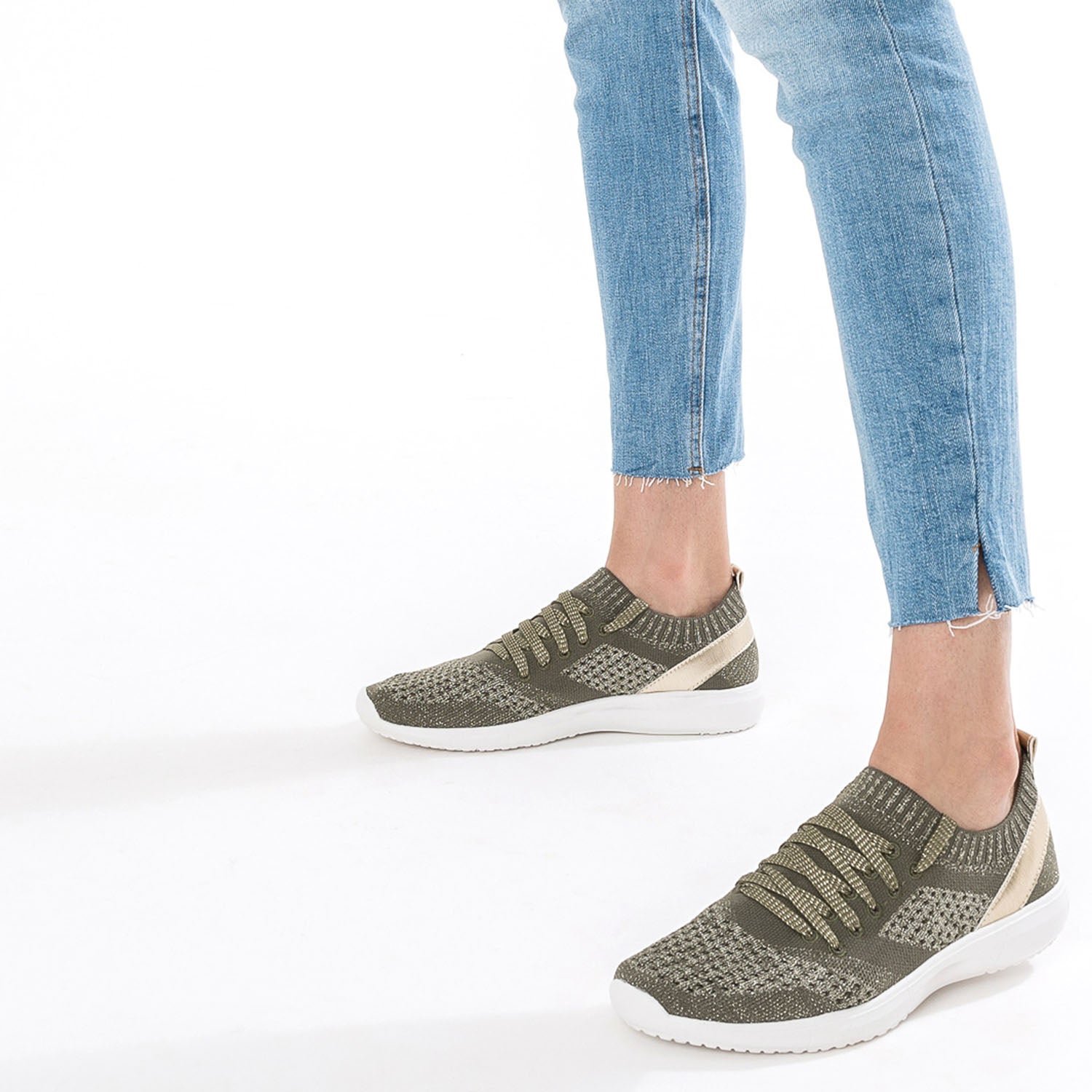 Chaussure tennis chaussette discount