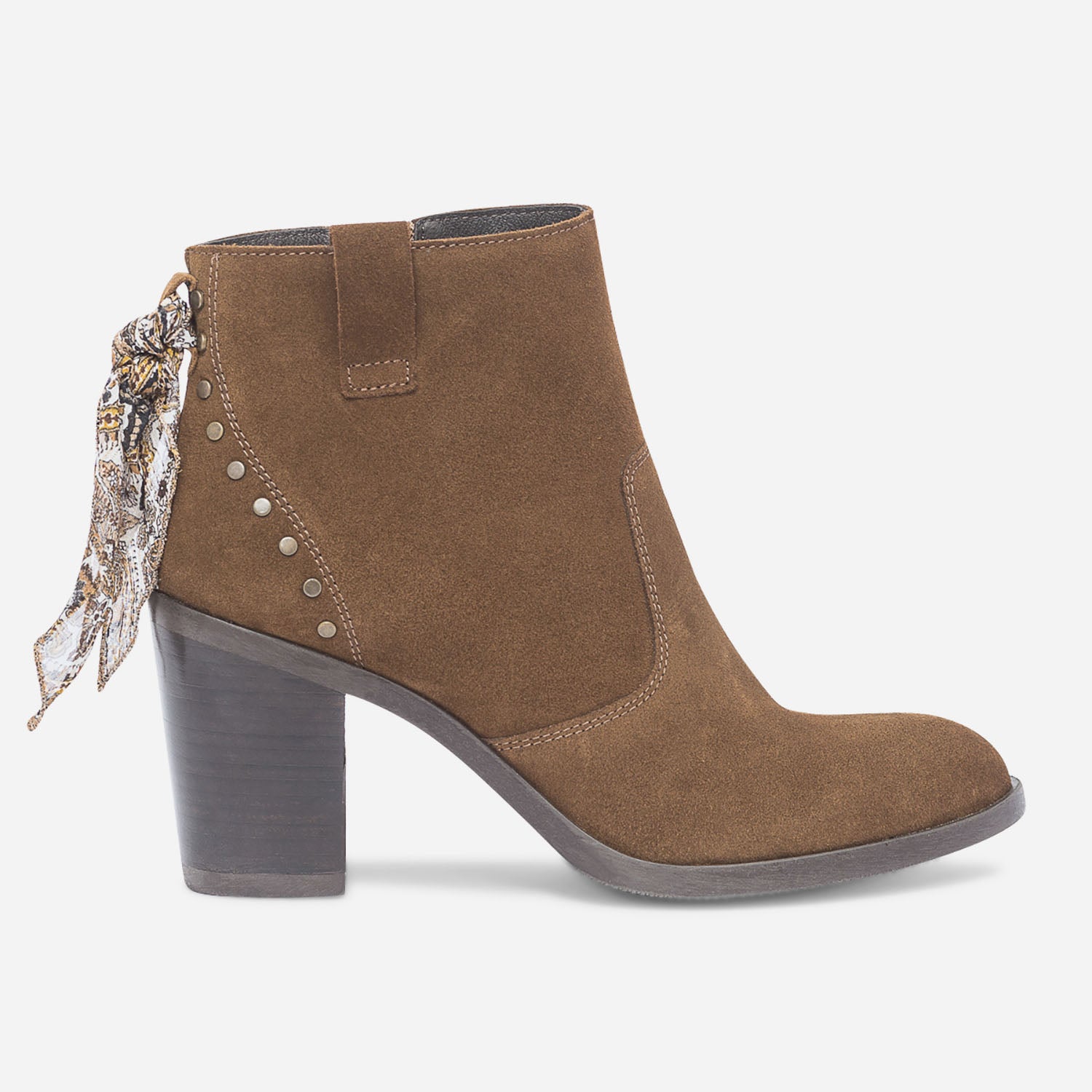 Boots foulard 2025 texto