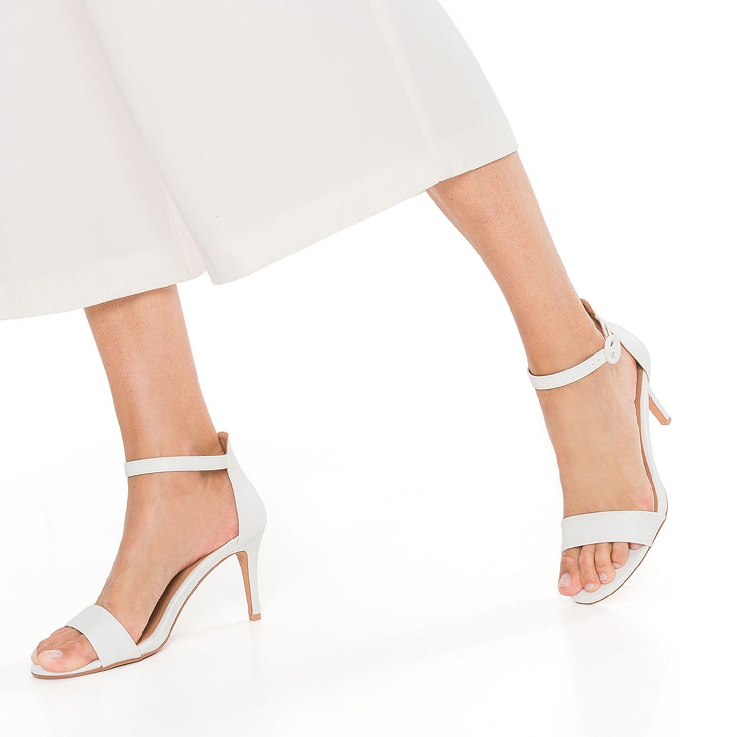 Sandale TEXTO blanche a talon fin Sandales Femme ERAM