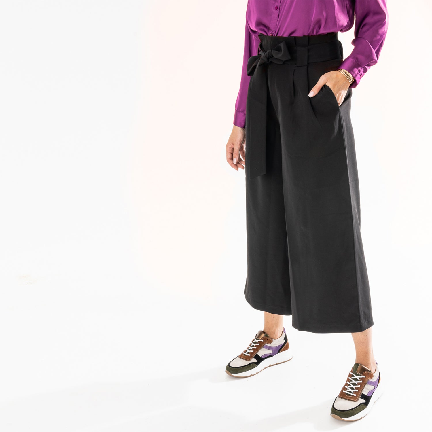 Pantalon taille haute TEXTO noir cropped et large Textile femme Accessoires ERAM