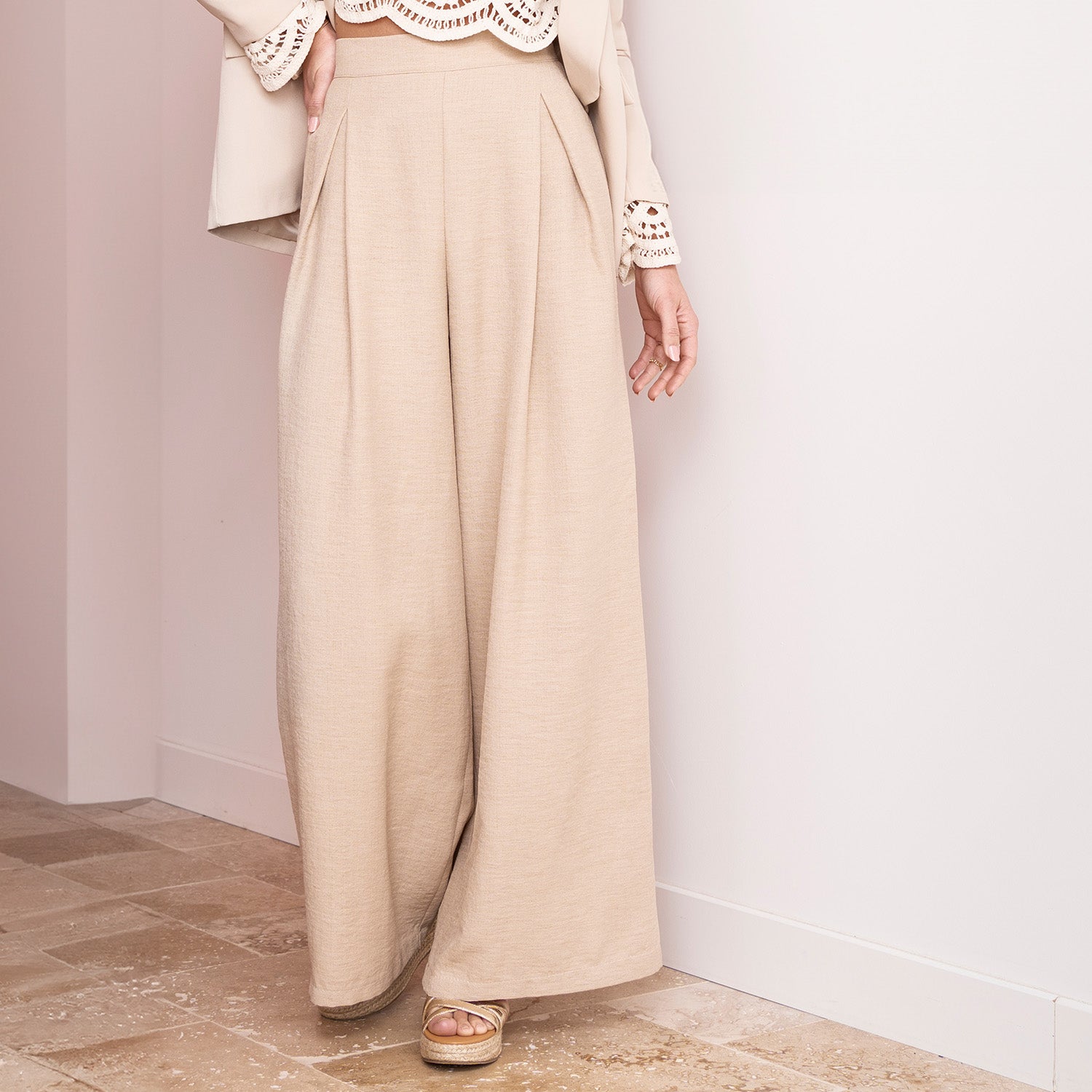 Pantalon large beige femme best sale