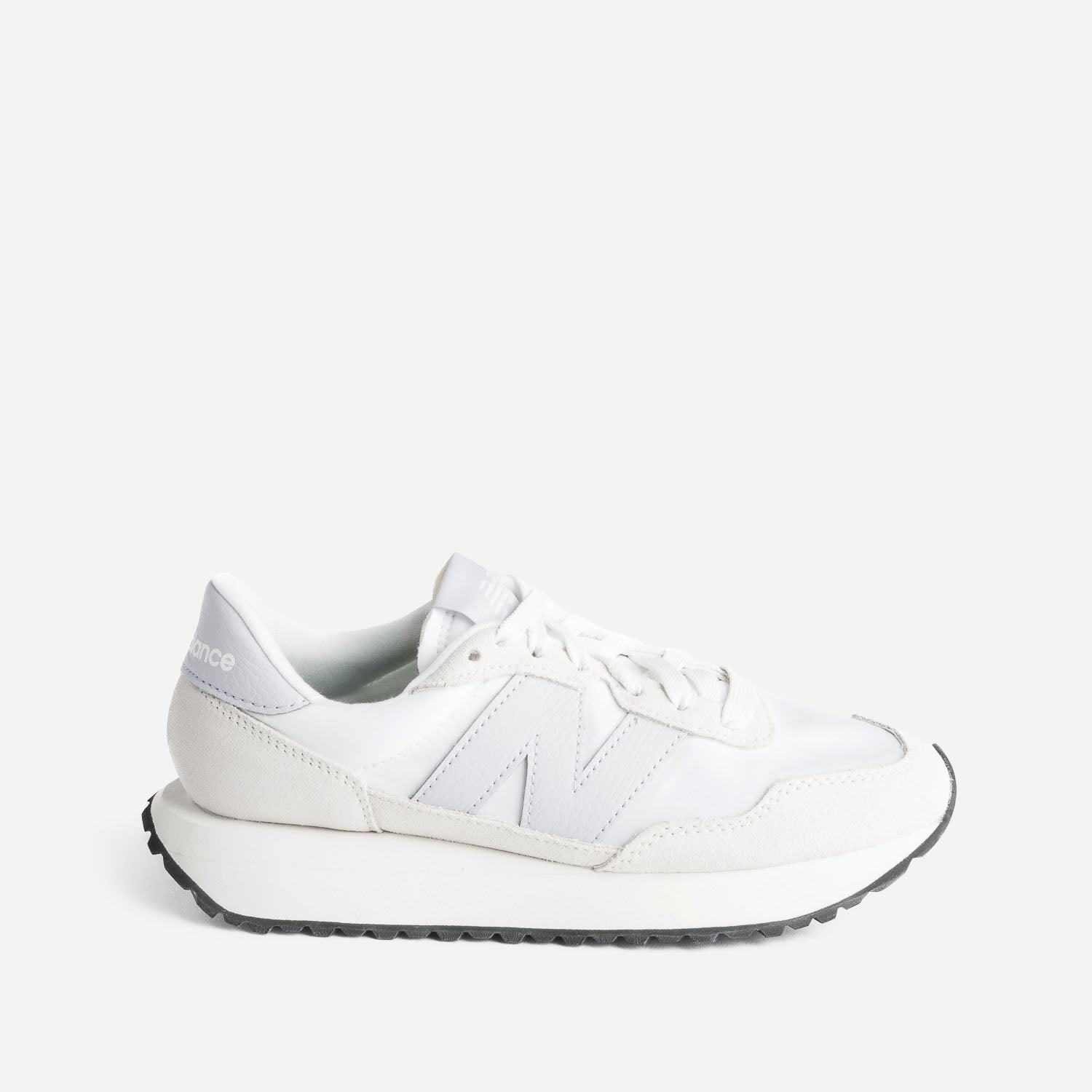 Tennis NEW BALANCE beige blanche et parme Baskets Tennis